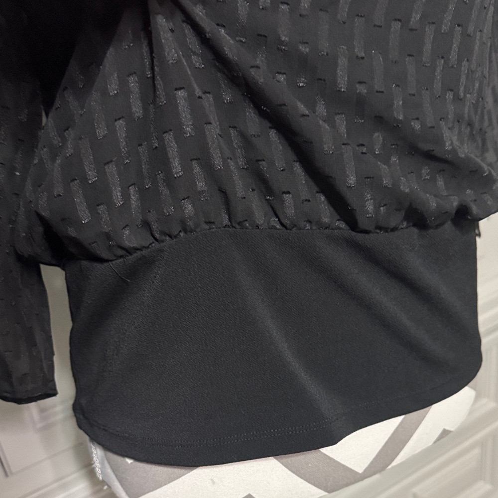 Ann Taylor Elegant Black Women's Top Size Small - Picture 4 of 10